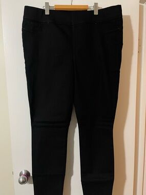 NWT: RICKIS: Women’s Jeggings